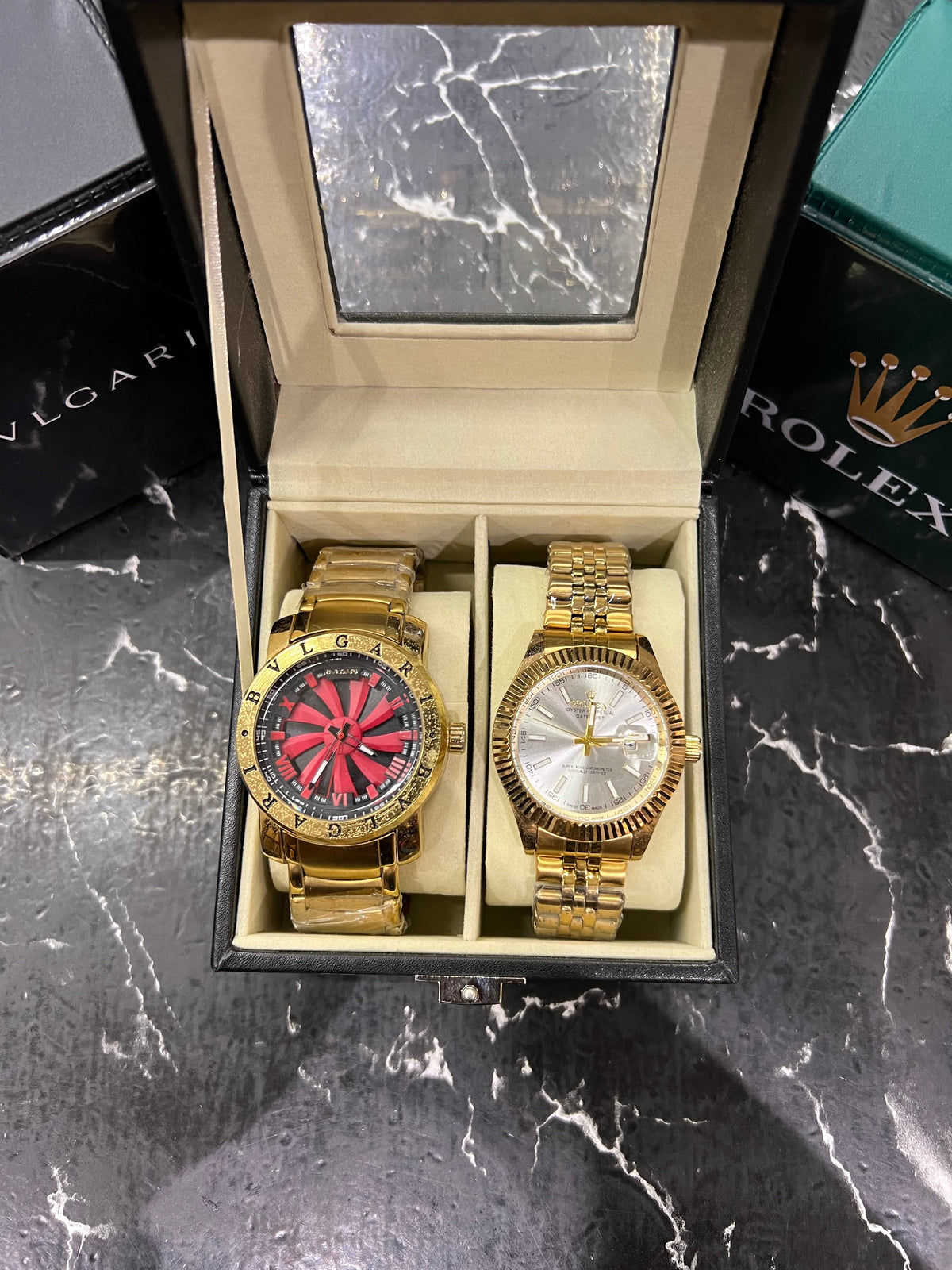 MALETA COM 2 RELÓGIOS