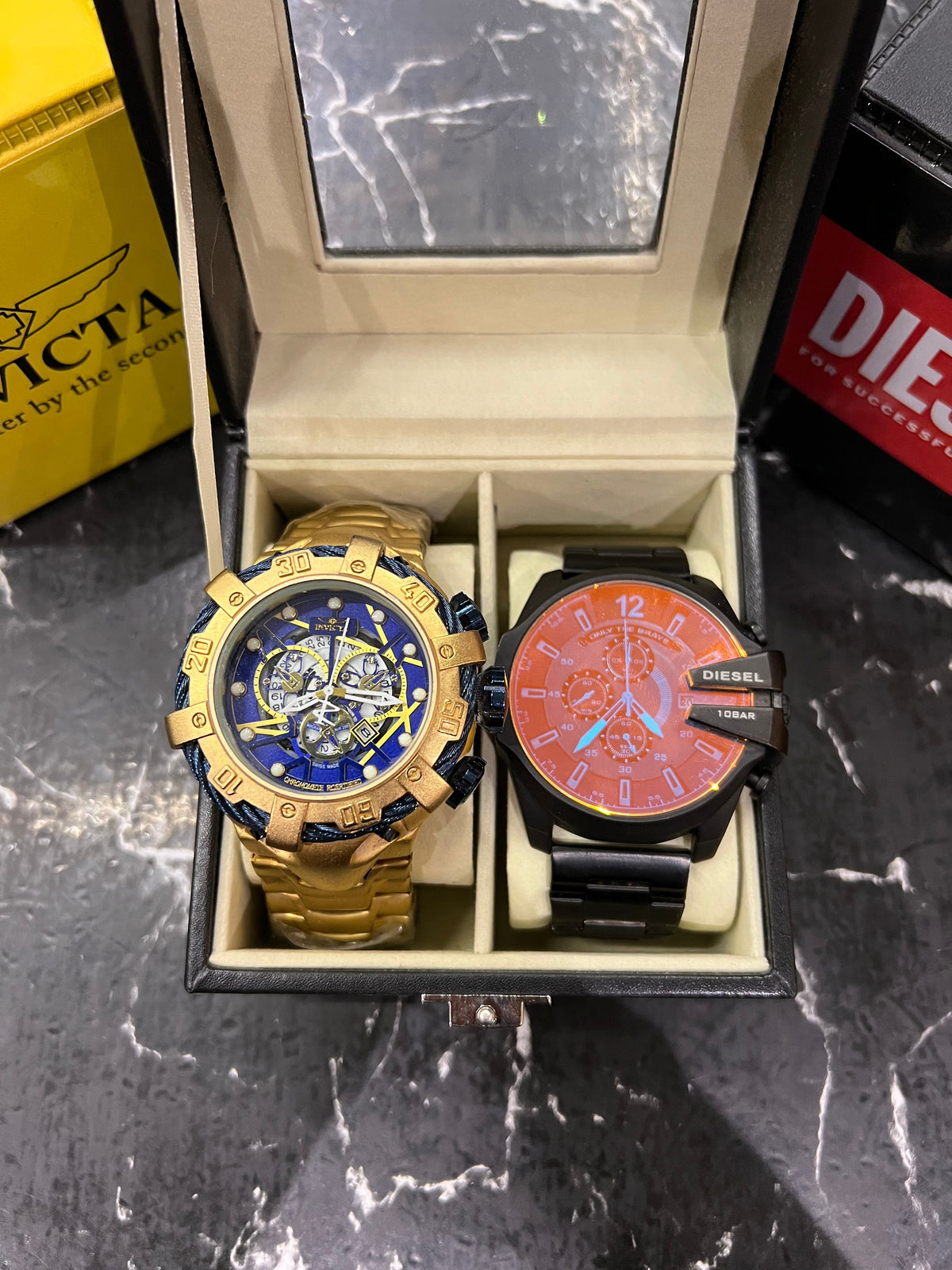 MALETA COM 2 RELÓGIOS