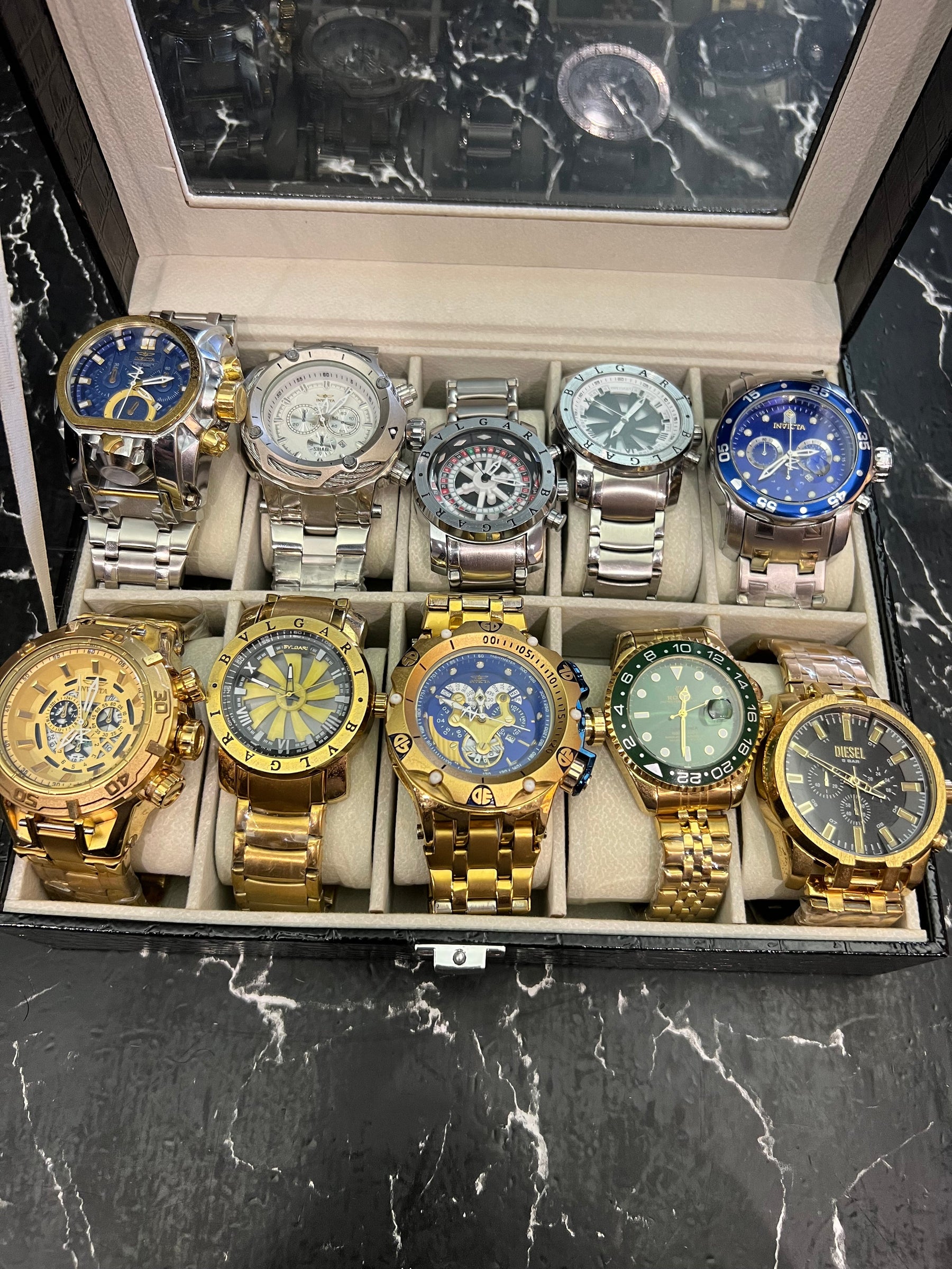 MALETA COM 10 RELÓGIOS