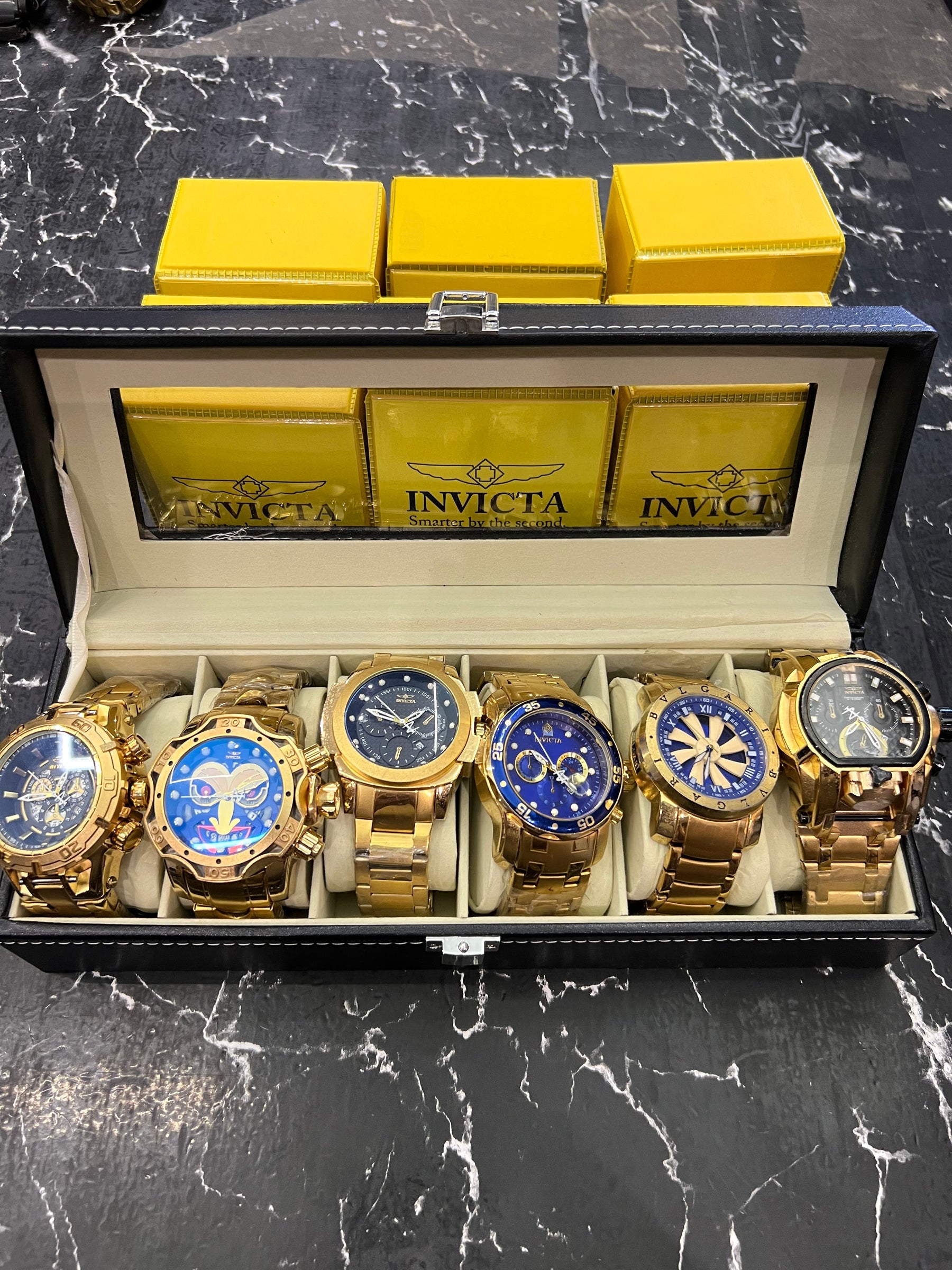 MALETA COM 6 RELÓGIOS