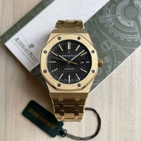 AUDEMARS PIGUET ROYAL OAK DOURADO PRETO 41MM