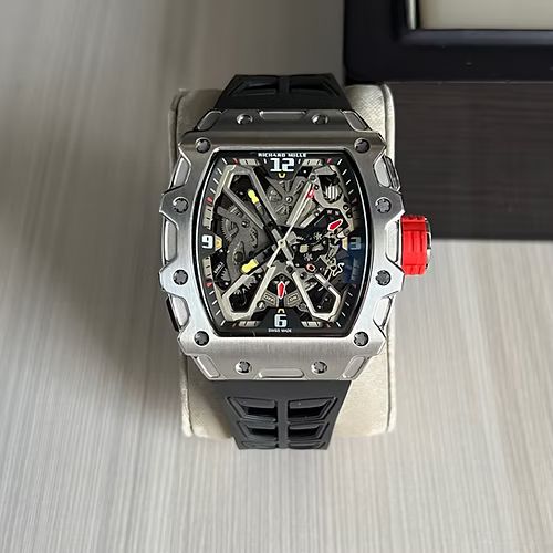 RICHARD MILLE PRETO PRATA VERMELHO 47MM